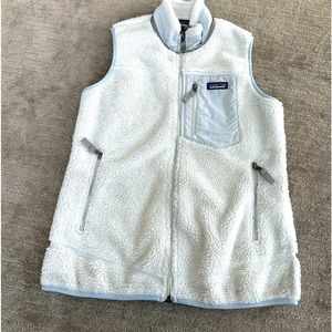 PATAGONIA SHERPA VEST. LIGHT GRAY. MEDIUM.